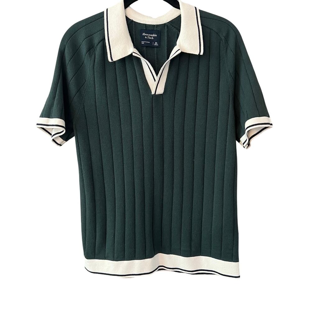 Abercrombie & Fitch Green and Cream Sweater